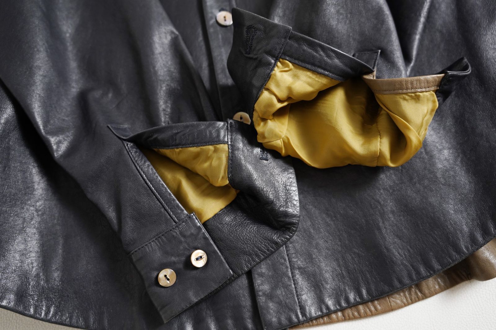 パラスパレス PallasPalace 羊革 裏地 花柄 レザージャケット - メルカリ