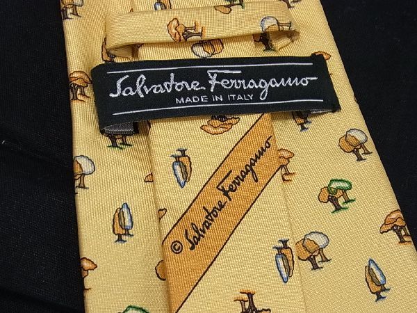 □新品□未使用□ Salvatore Ferragamo サルヴァトーレフェラガモ