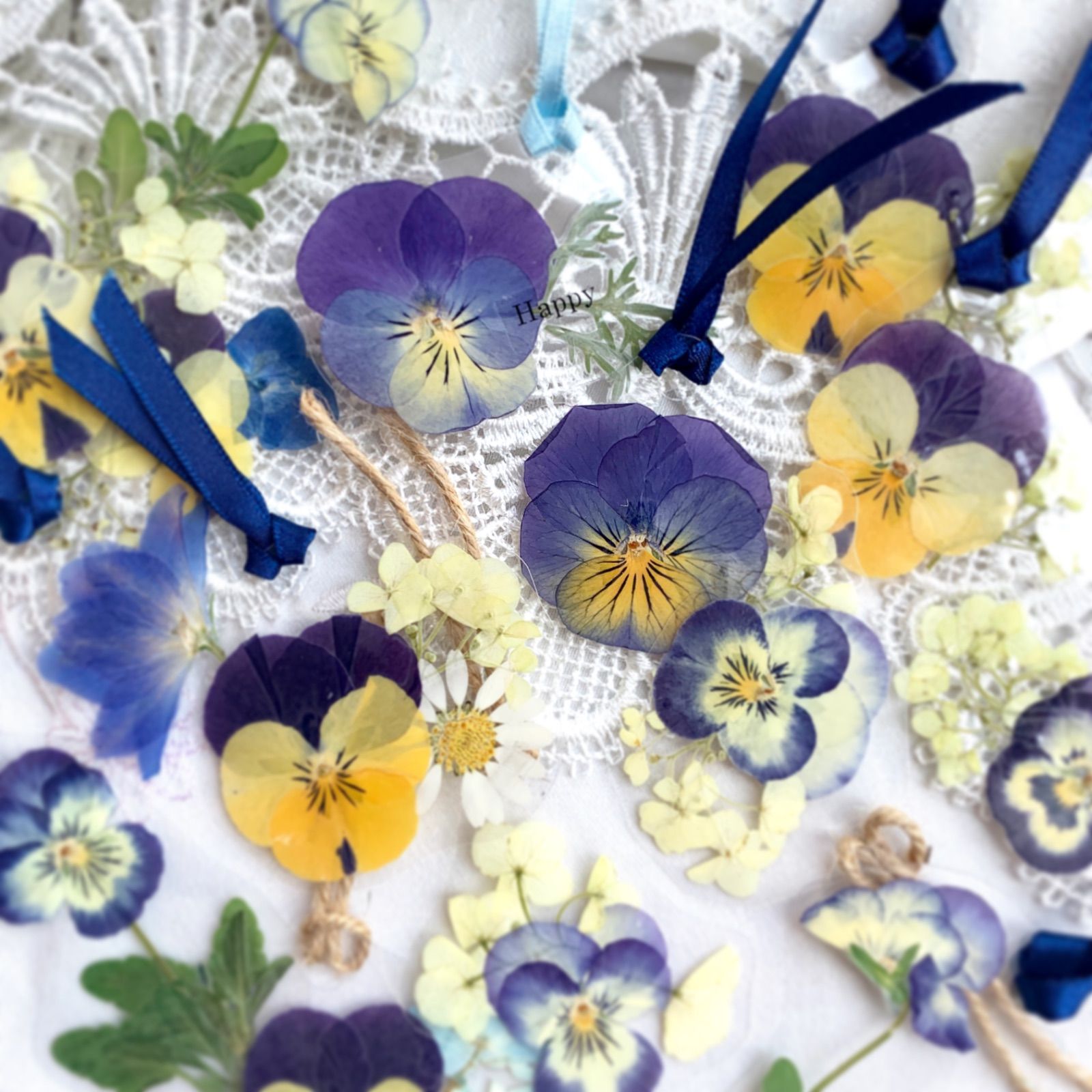 メルカリshops 本物のお花で作った 押し花しおり 5つセット タグ プチギフトやコラージュにも
