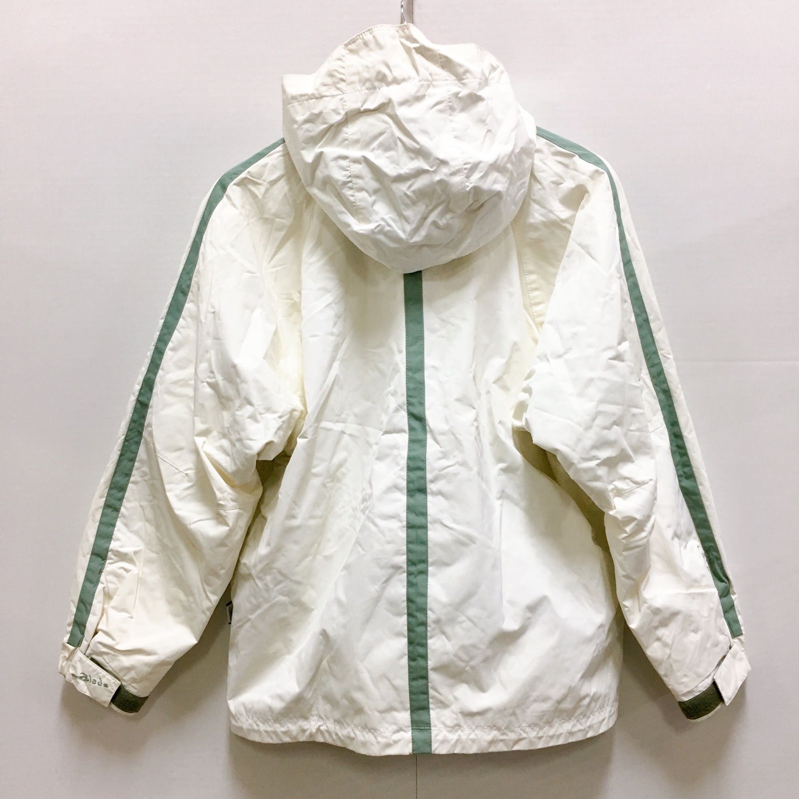 【美品】SALOMON サロモン スキーウェア スノボ ジャケット 白 SALOMON 22-23 サロモン STANCE 3L JKT W レディース スノー