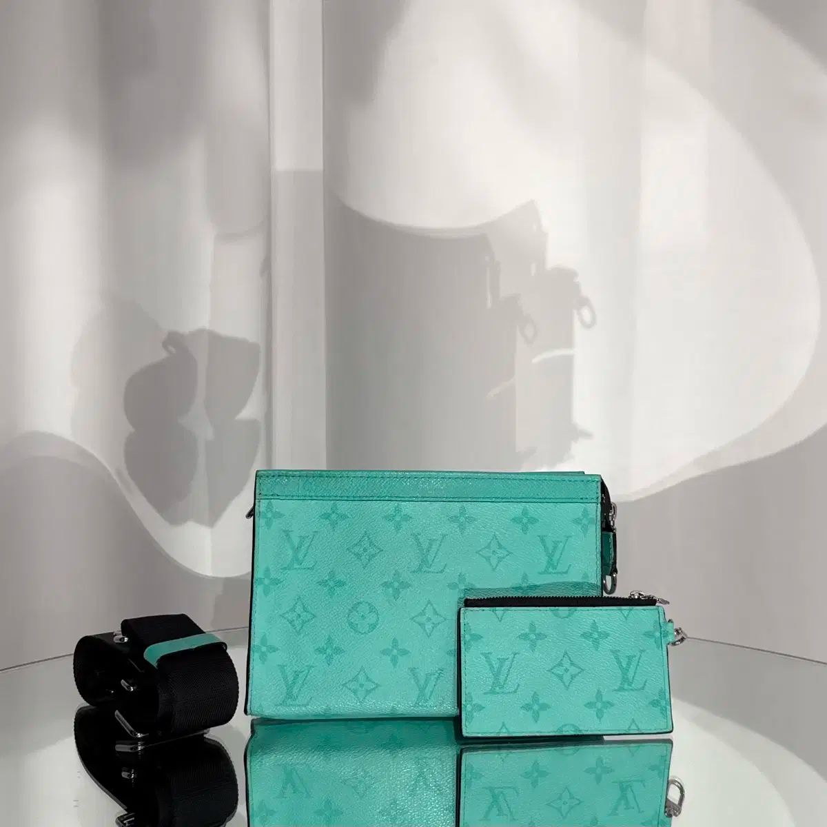 正規品 Louis Vuitton ルイヴィトン モノグラム Gaston Luga ガストンルーガ ウェアラブル ウォレット クロスバッグ