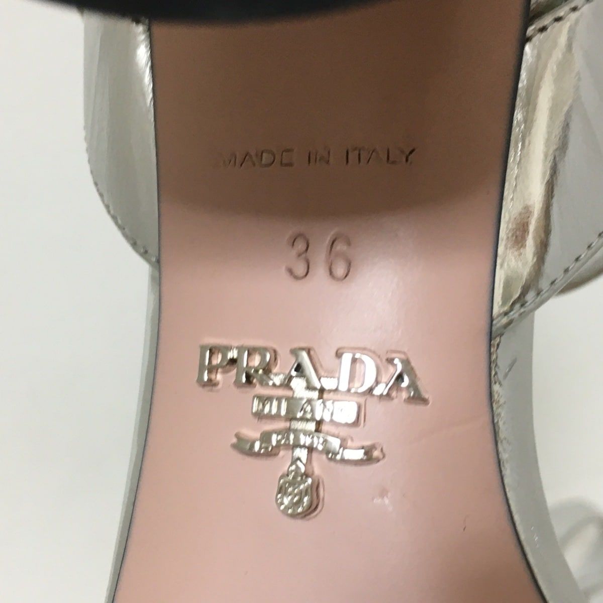 PRADA(プラダ) サンダル 36 レディース - シルバー レザー - メルカリ