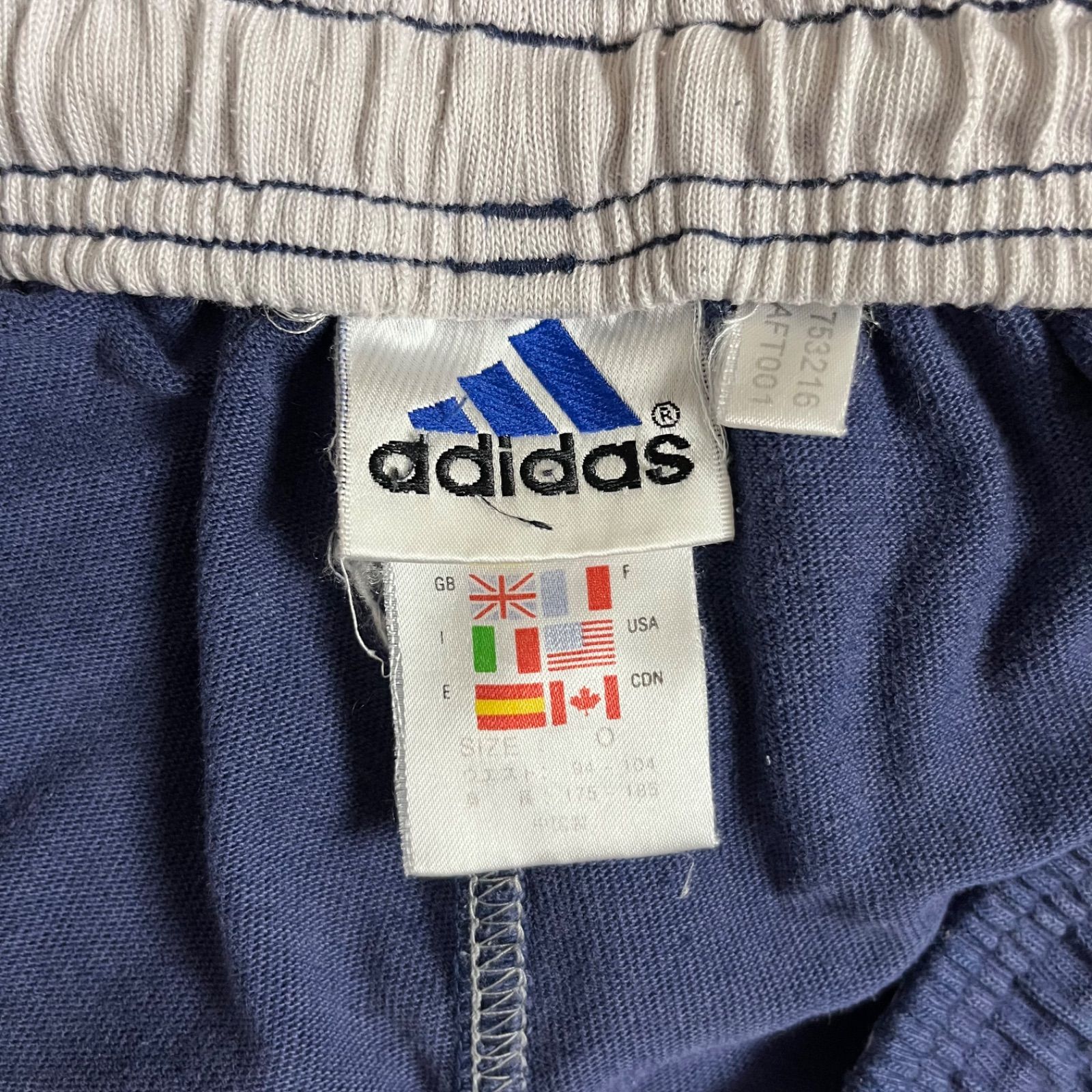 色移り有り 90s adidas アディダス 万国旗 ハーフパンツ