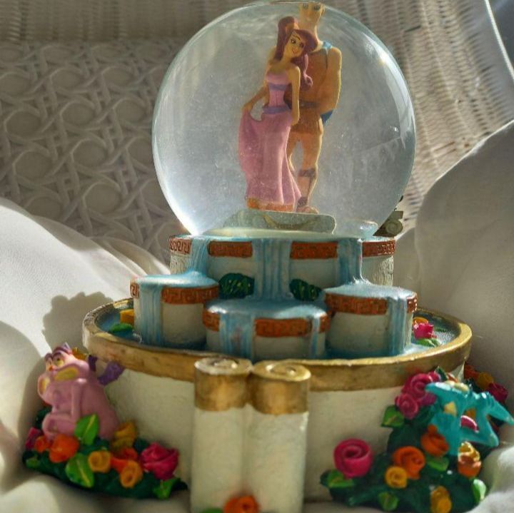 ヘラクレス メガラ メグ I won't say オルゴール スノーグローブ