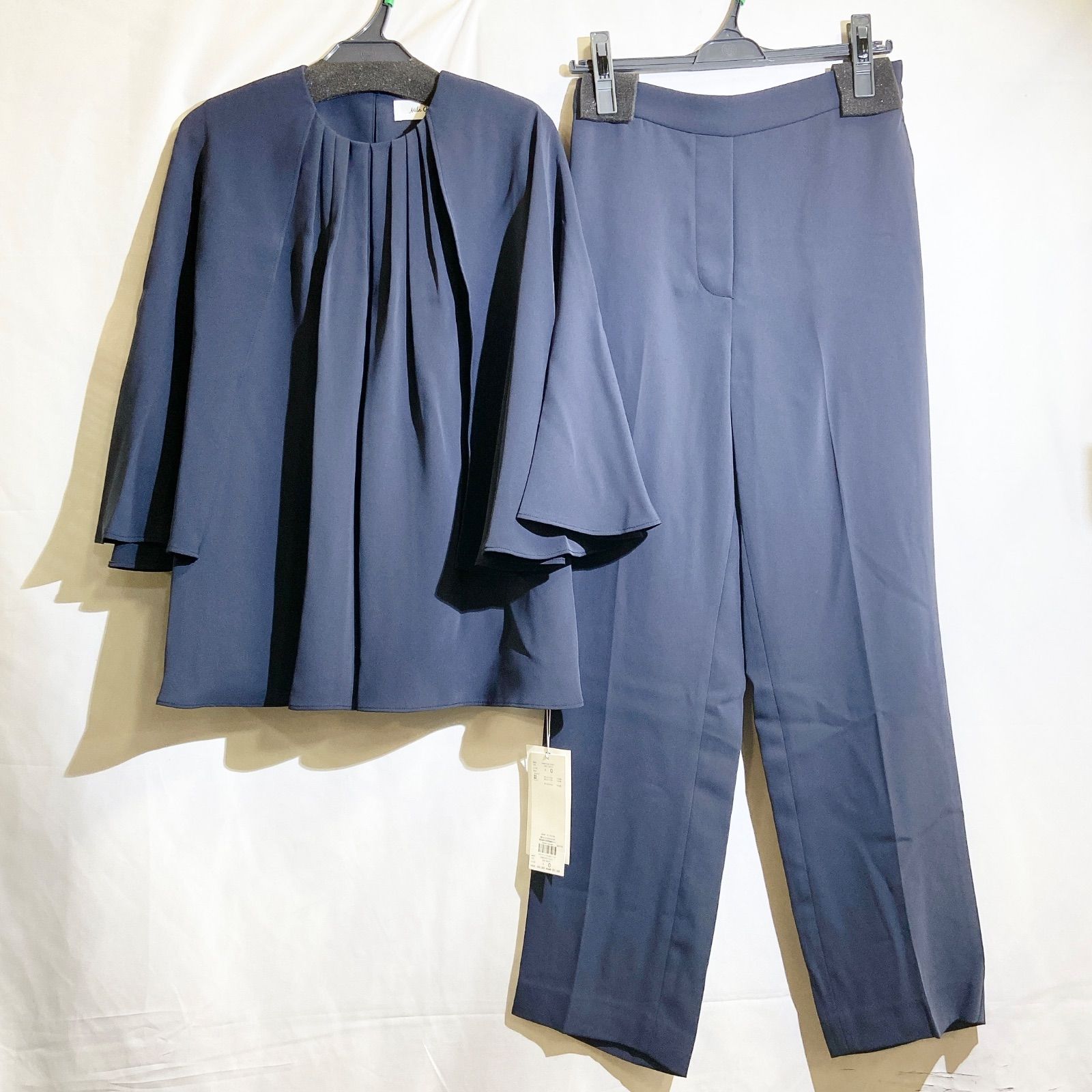 未使用品】Mila Owen ミラオーウェン ケープブラウステーパードパンツ  