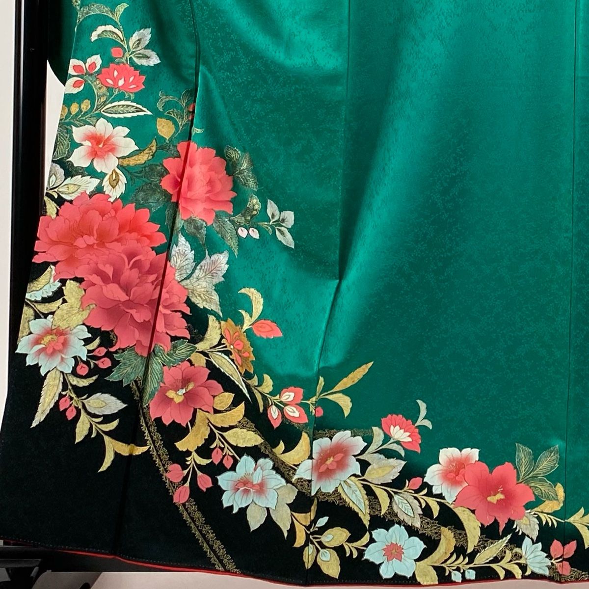 振袖 身丈161cm 裄丈65.5cm M 袷 牡丹 草花 金銀彩 染分け 緑 正絹 秀