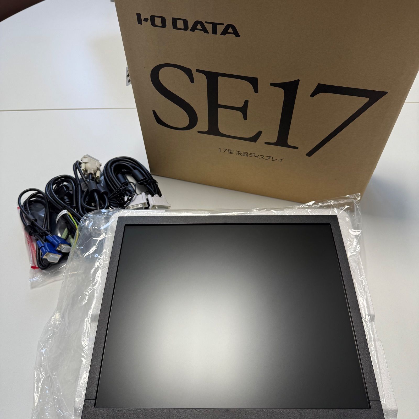 新品✨・未開封】 アイ・オー・データ IODATA スクエアモニター 17