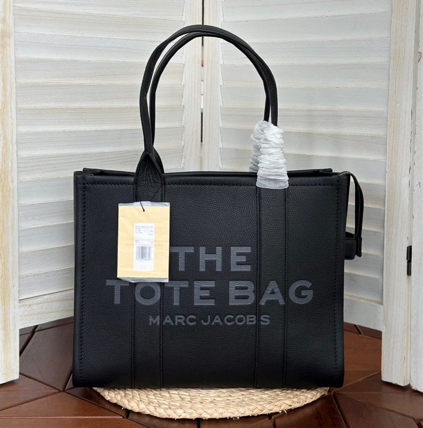 希少！大人気☆24SS！MARC JACOBS ザ レザー トート バッグ ラージ  