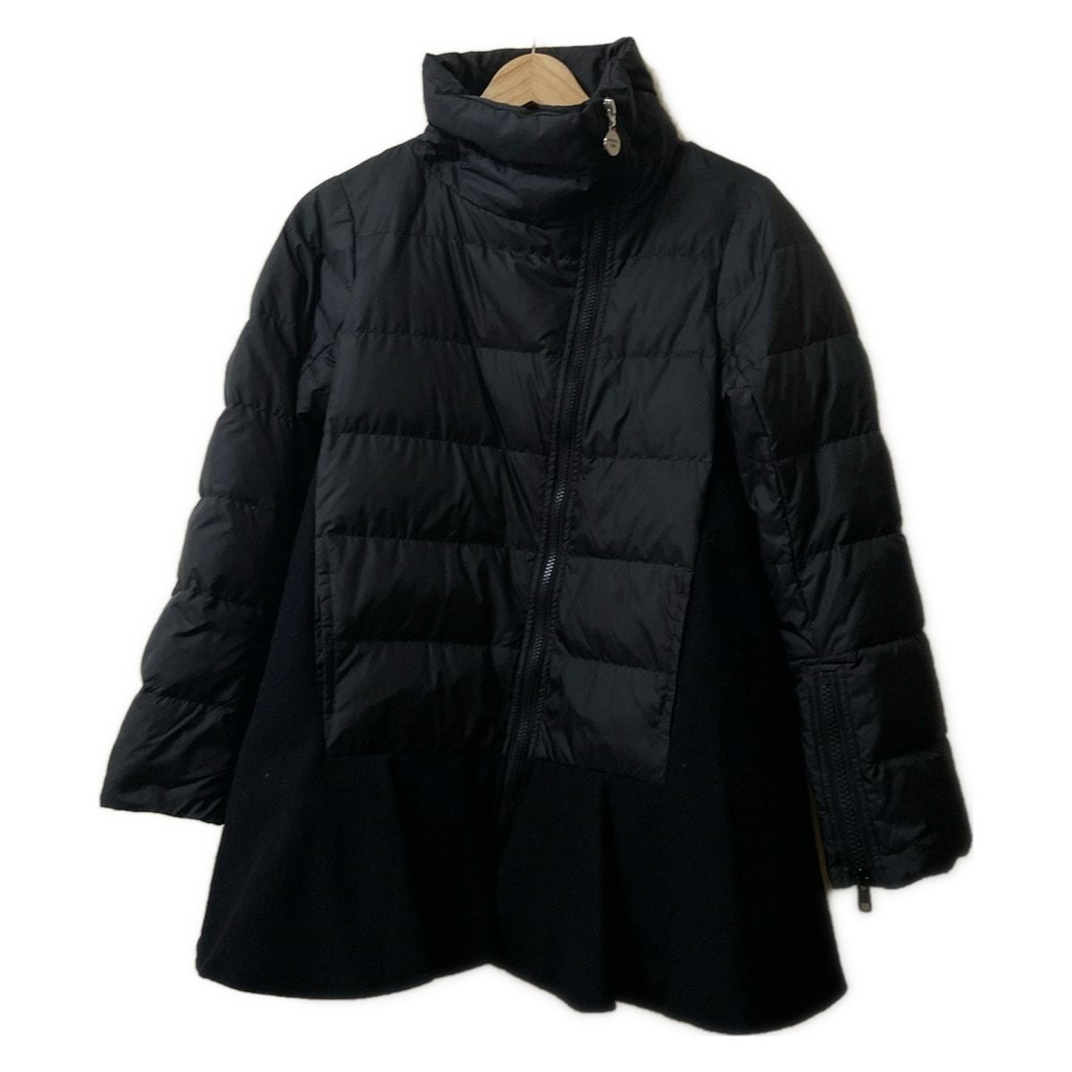 MARECHAL TERRE（ダウンジャケット）のフリマアイテム一覧 マルシャル