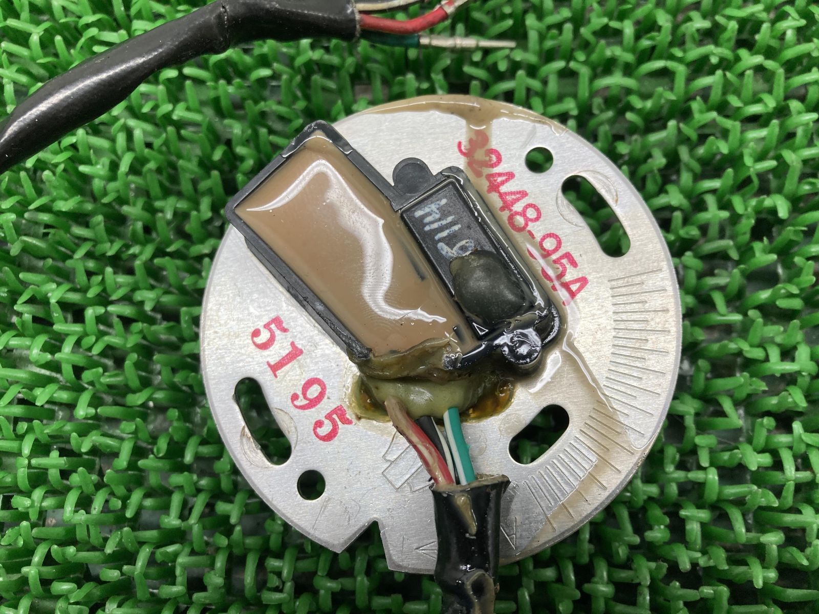 ソフテイル カムポジションセンサー 32448-95A ハーレー 純正