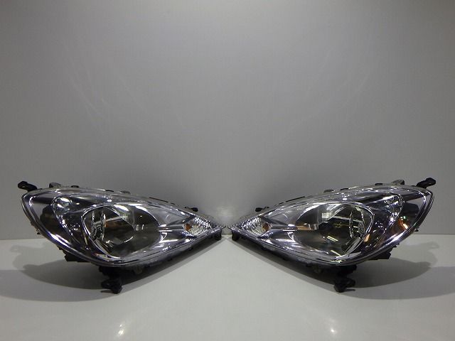 フィットハイブリッド ヘッドライト左右 HID GP1 前期 P9604 6 コーティング 250927058