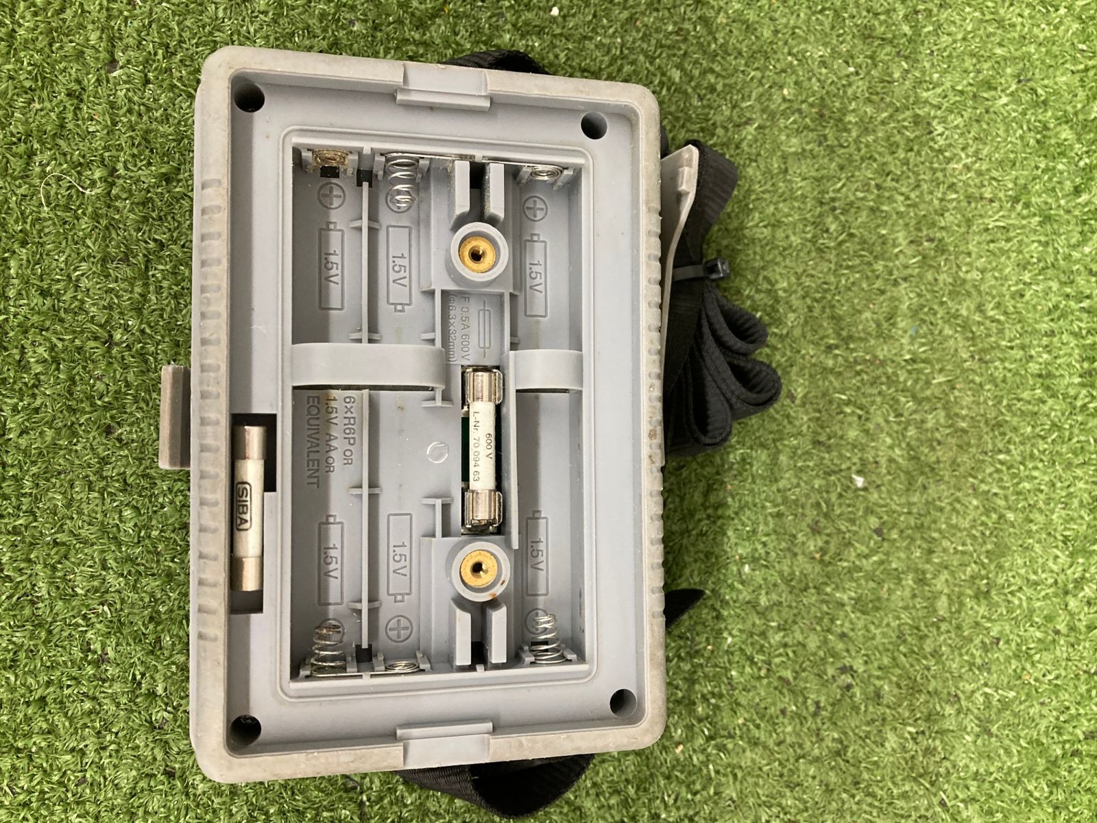 共立電気計器 接地抵抗計 4105A ●KYORITSU/共立電気計器 4105A デジタル接地抵抗計 付属品あり 計測 測定 通電確認のみ【11056870】