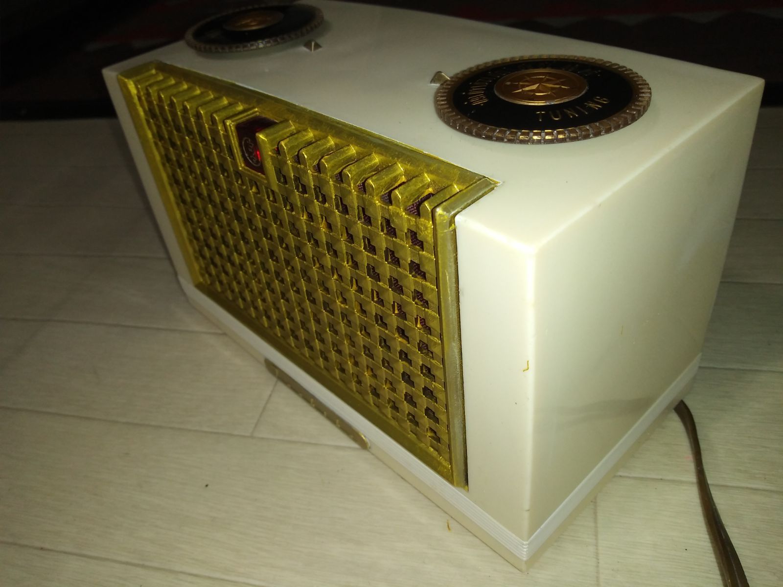 Bluetooth付ロケット型東芝昭和レトロ真空管ラジオ Bluetooth付ロケット型東芝昭和レトロ真空管ラジオ