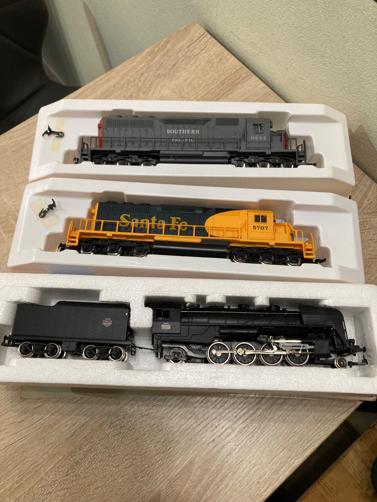 です． lHC LIMA モーター付き 鉄道模型 3点セット