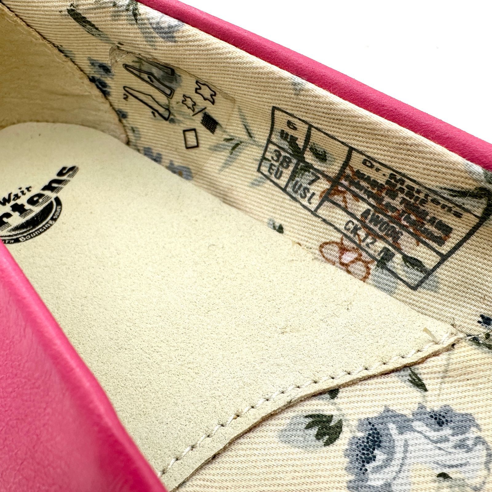 【入荷極小！新作】★新品級★ドクターマーチン MARIE フラットシューズ ピンク 1426T 高齢者向け