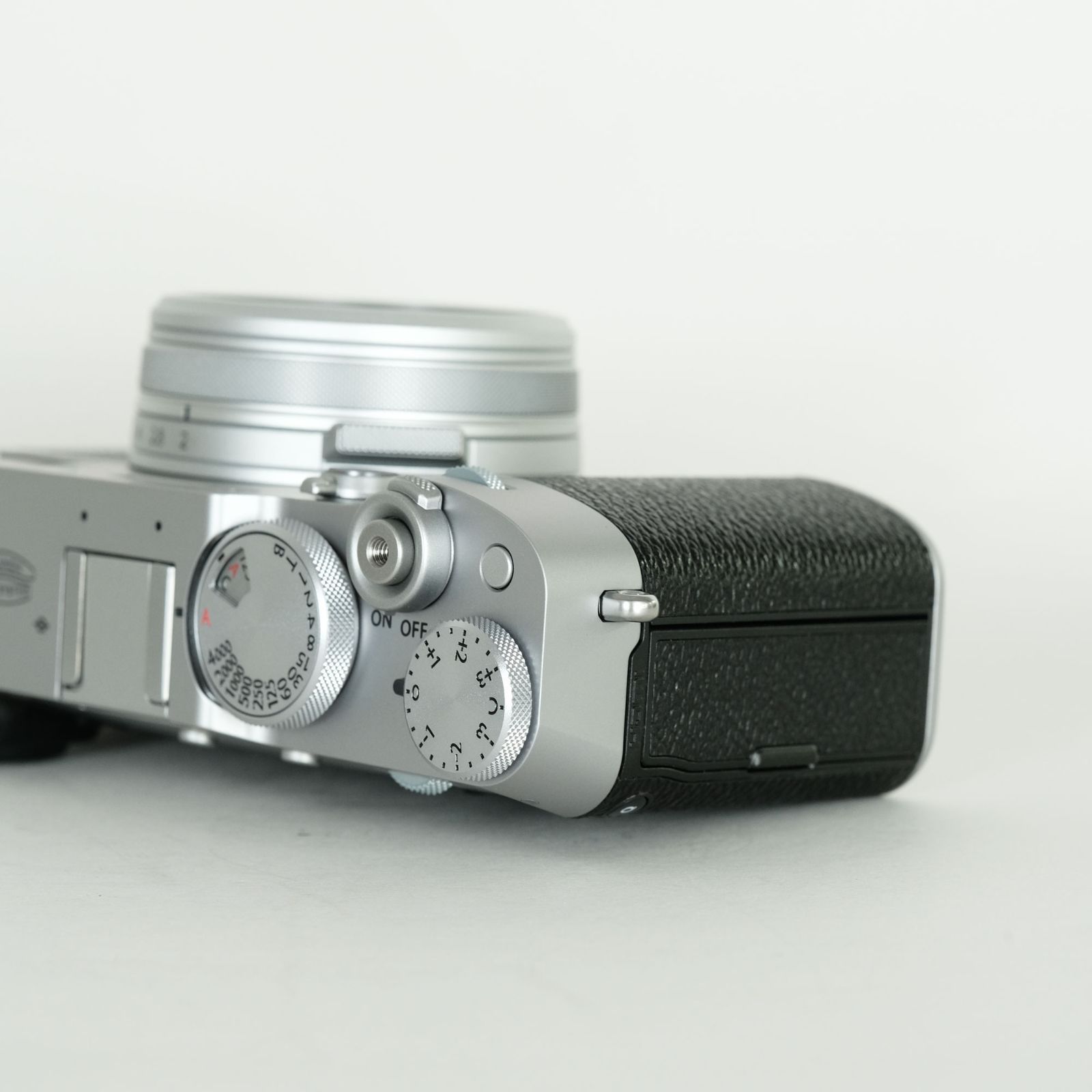 新品同様｜シャッター数100回] FUJIFILM X100VI [シルバー