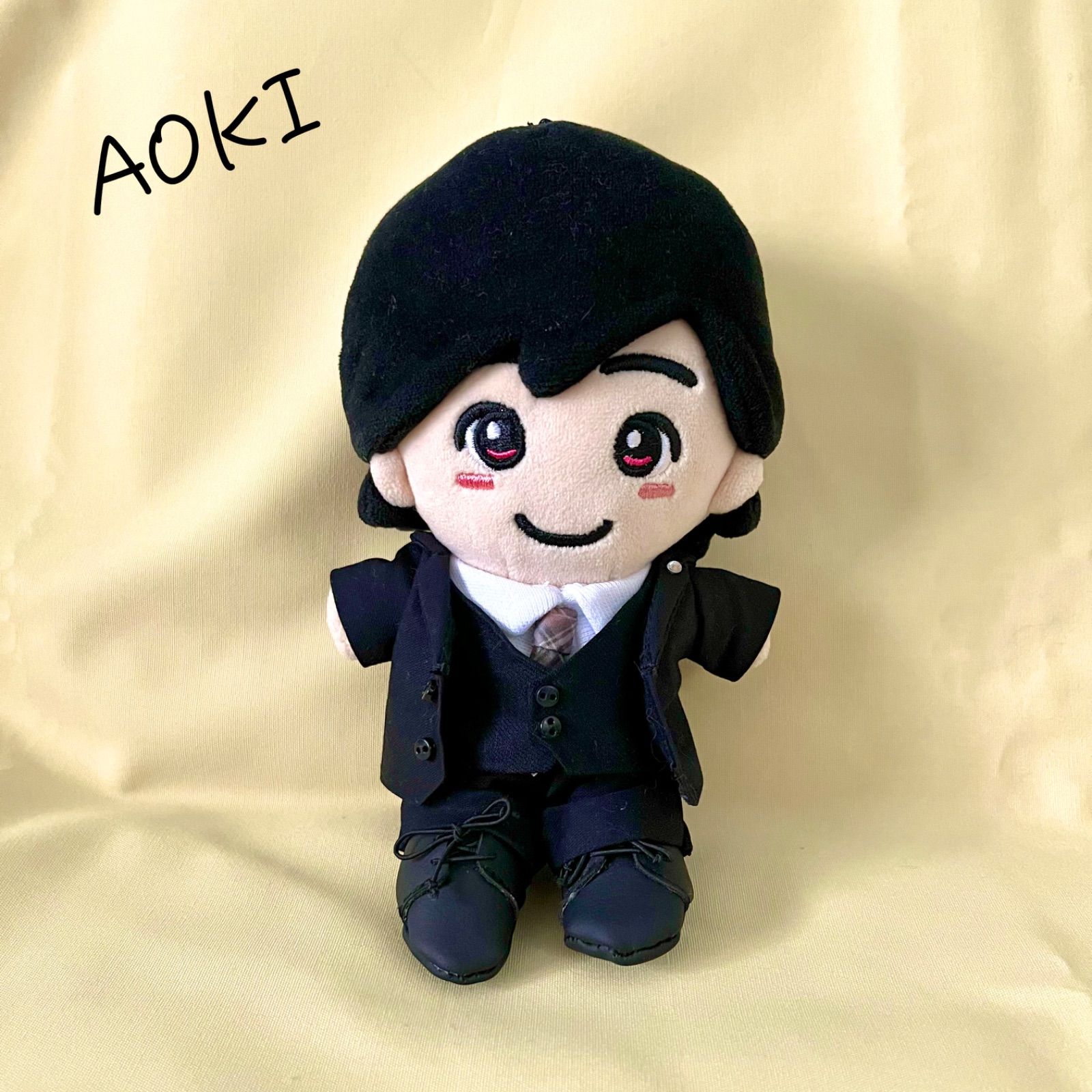 早割クーポン！ 匿名配送】AOKI道枝駿佑スーツ風ちびぬい衣装 メルカリ - アイドルグッズ