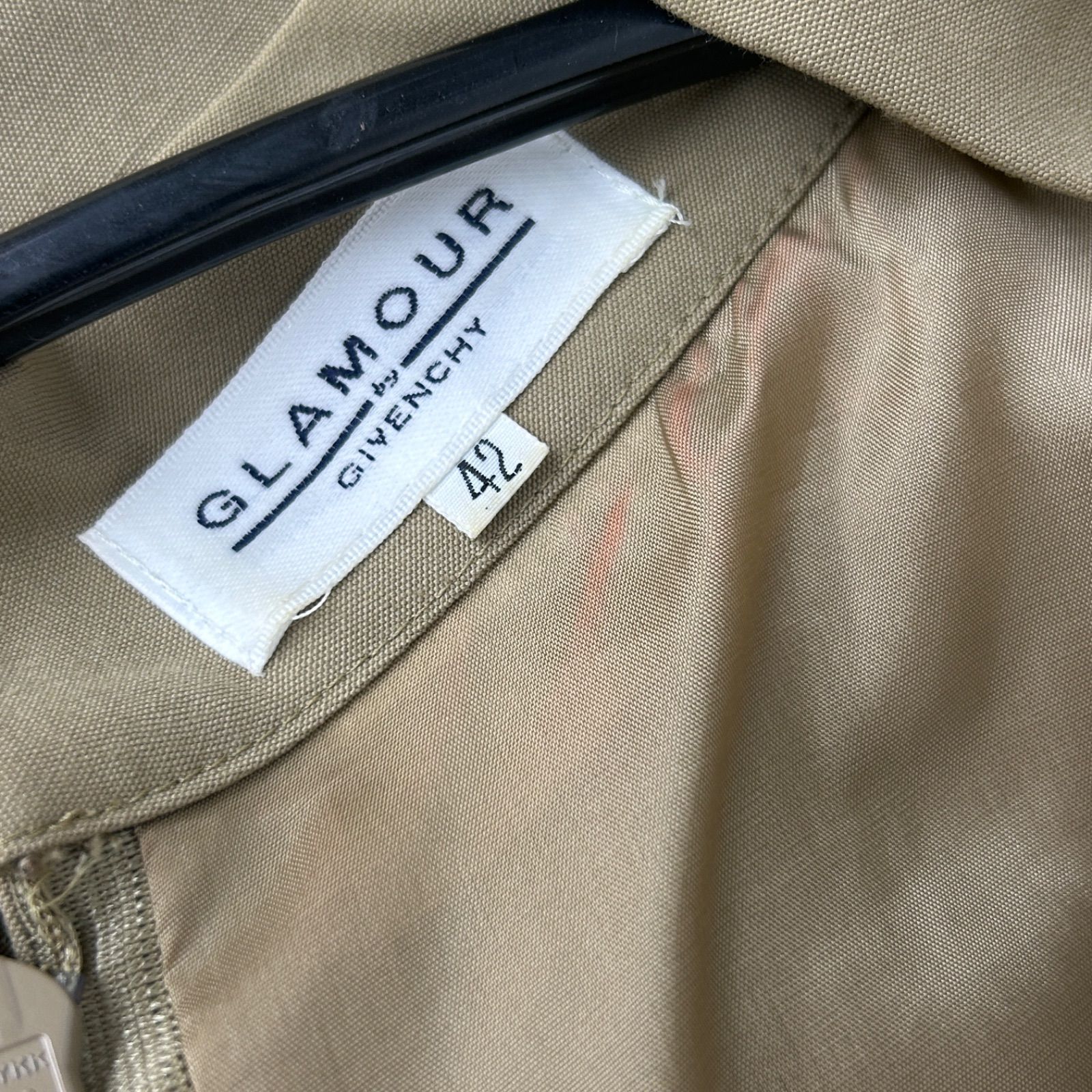 GLAMOUR ジバンシーグラマー