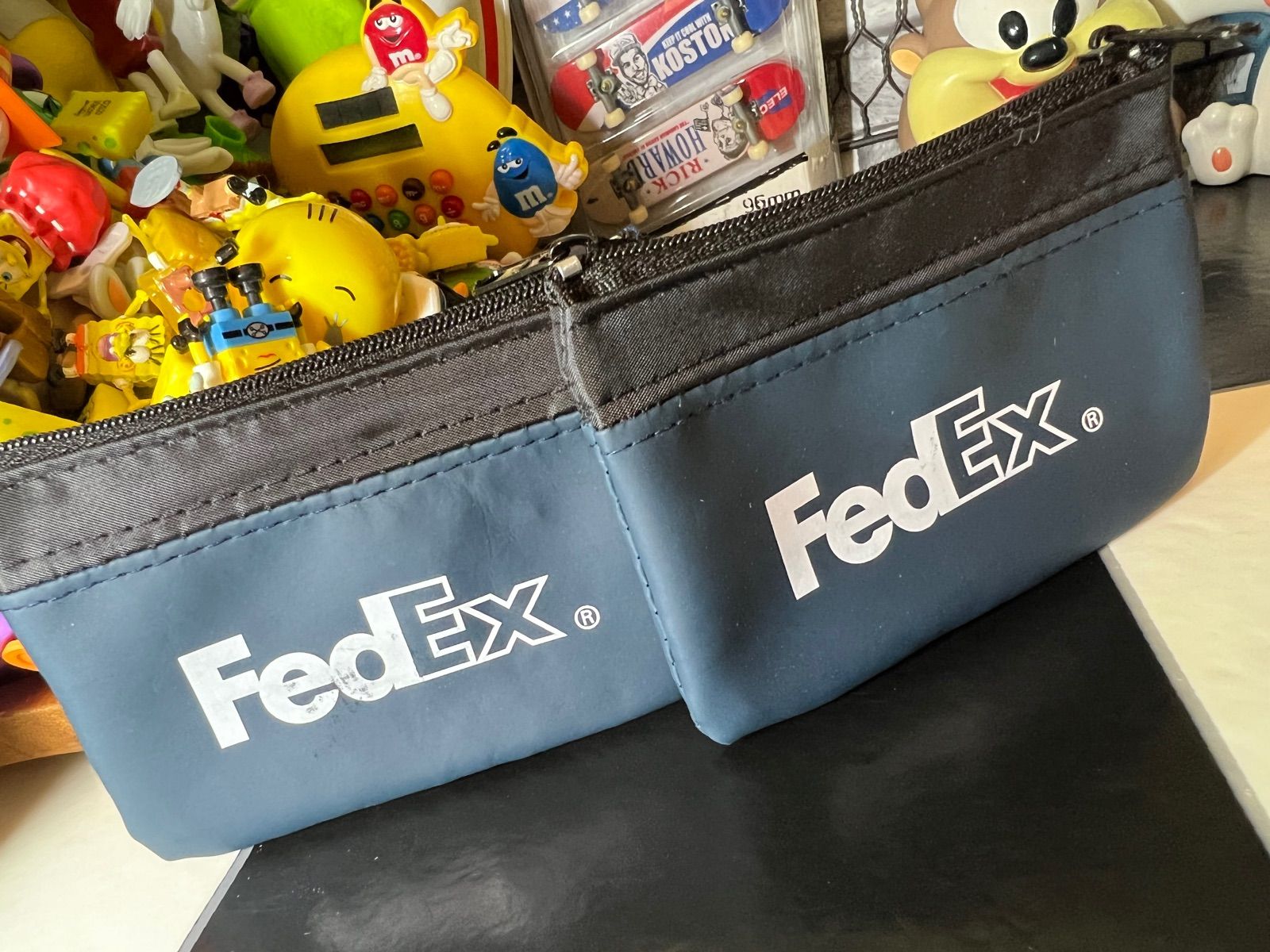 FedEx COIN POUCH【フェデックス コインポーチ】 Candy Bunny 出品途中 メルカリ