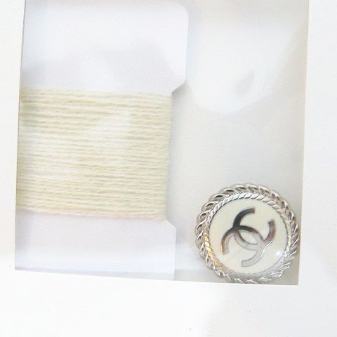 悩みのない シャネル CHANEL 18P P58565 K07670 PULLOVER CASHMERE AW001 補修糸 替えボタン 送料無料でお届けします。