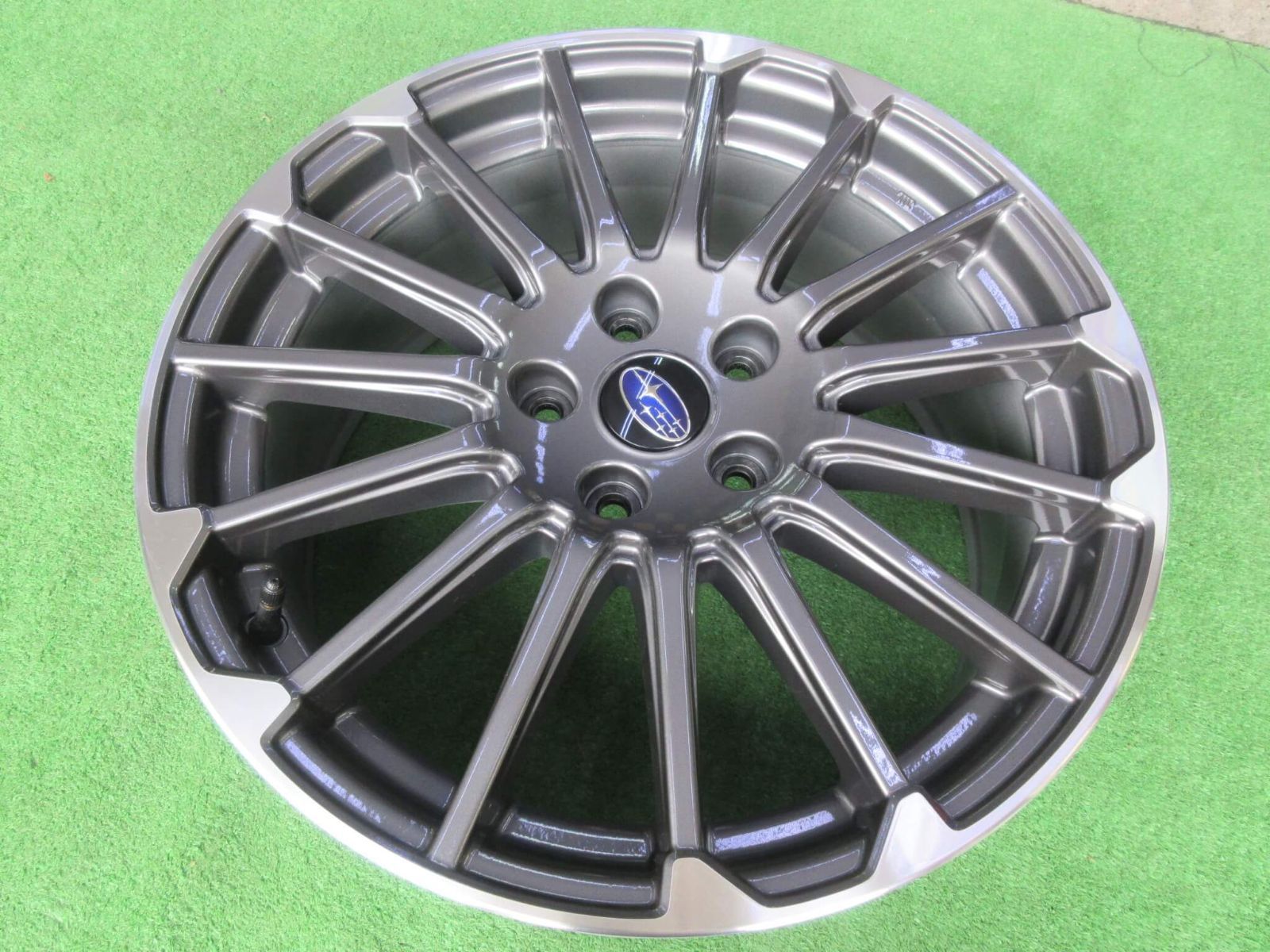 55 グレーポリッシュ