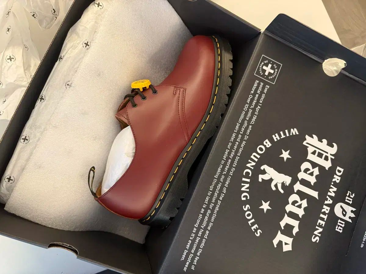 300 パレス DR. MARTENS ドクターマーチン 1461 レッド