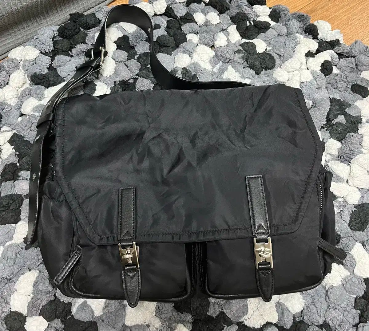 ショルダーバッグ