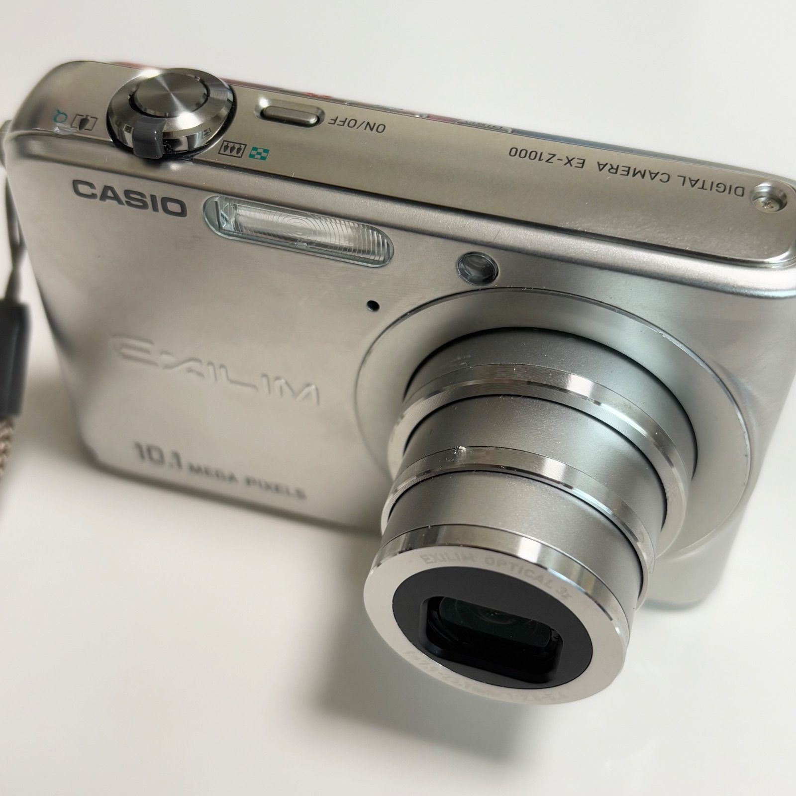 送料無料】CASIO/カシオ/EXILIM/エクシリム/EX-Z1000/シルバー 