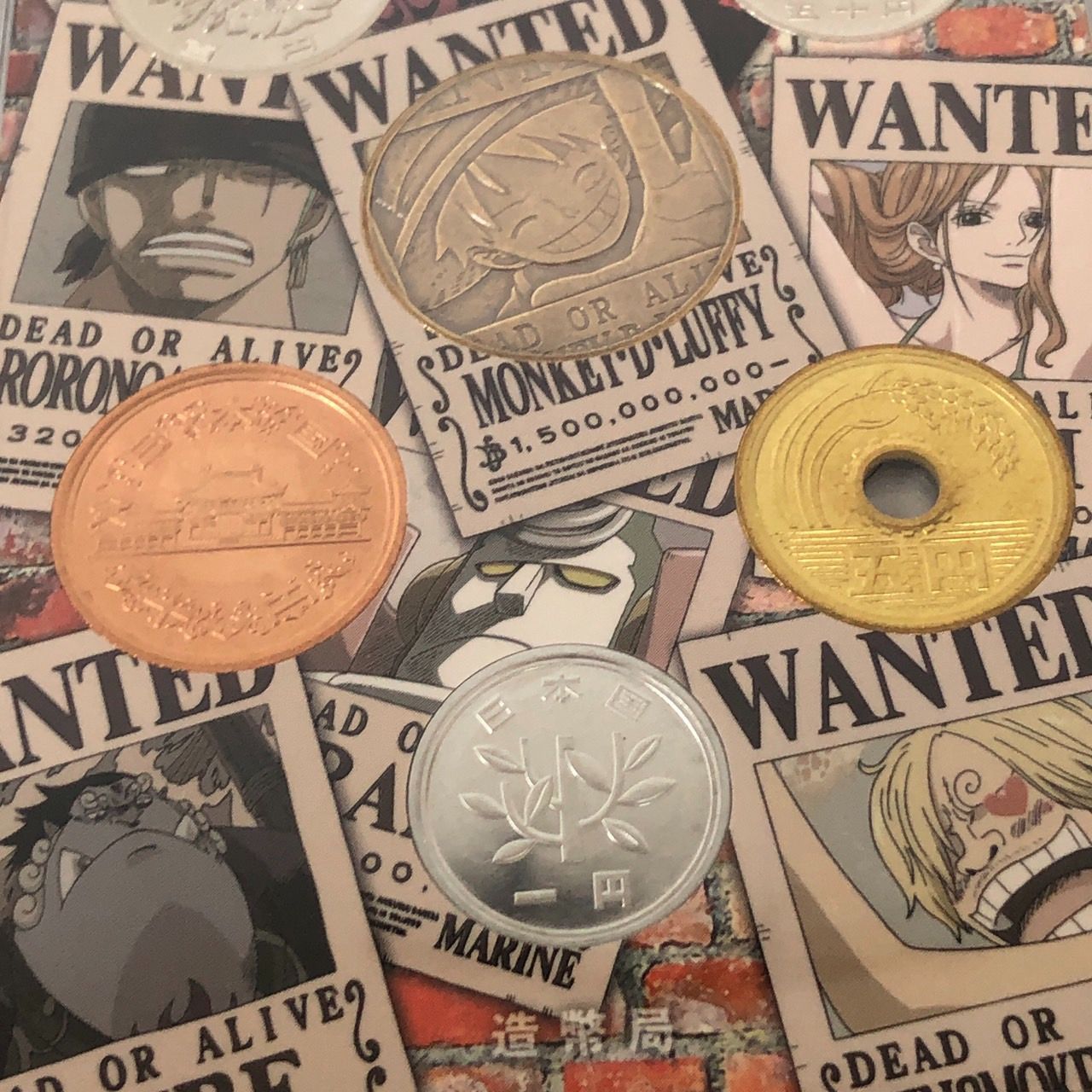 ワンピース＿プルーフ貨幣セットと貨幣セット