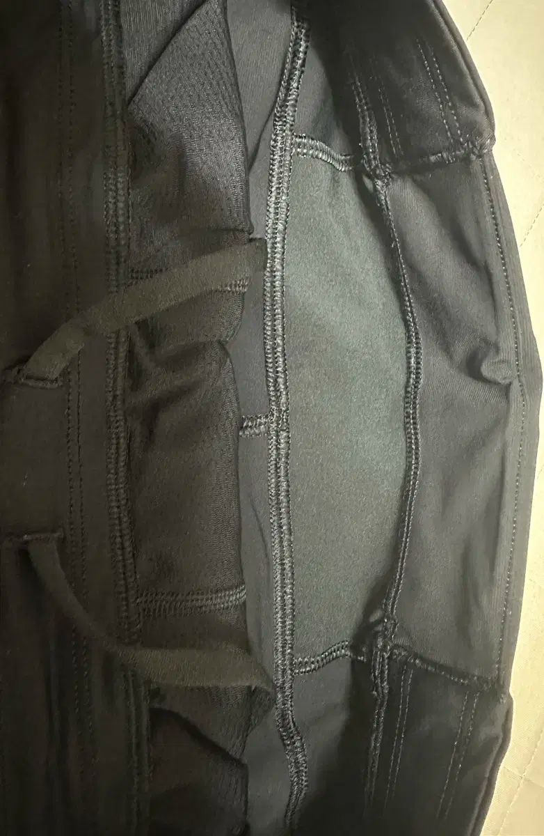 ルルレモン サージ