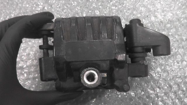 シグナス-X SR FI SE44J-303xxx の キャリパー 1758077631