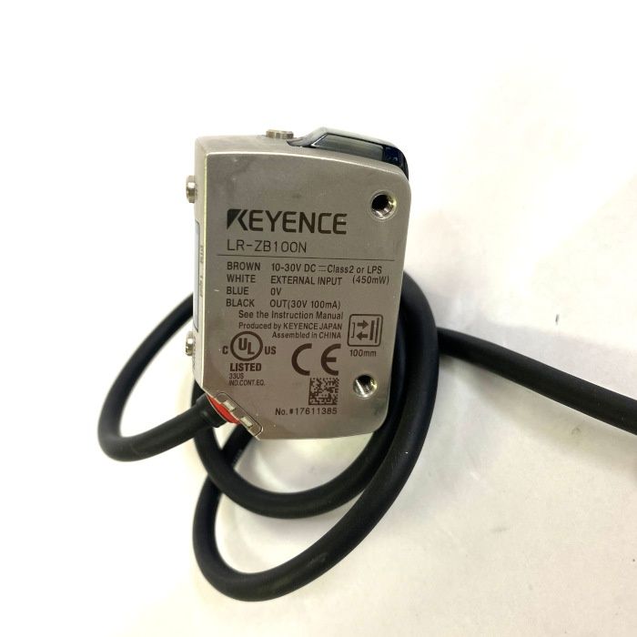 未使用 KEYENCE キーエンス LR-ZB100N アンプ内蔵型CMOSレーザセンサ