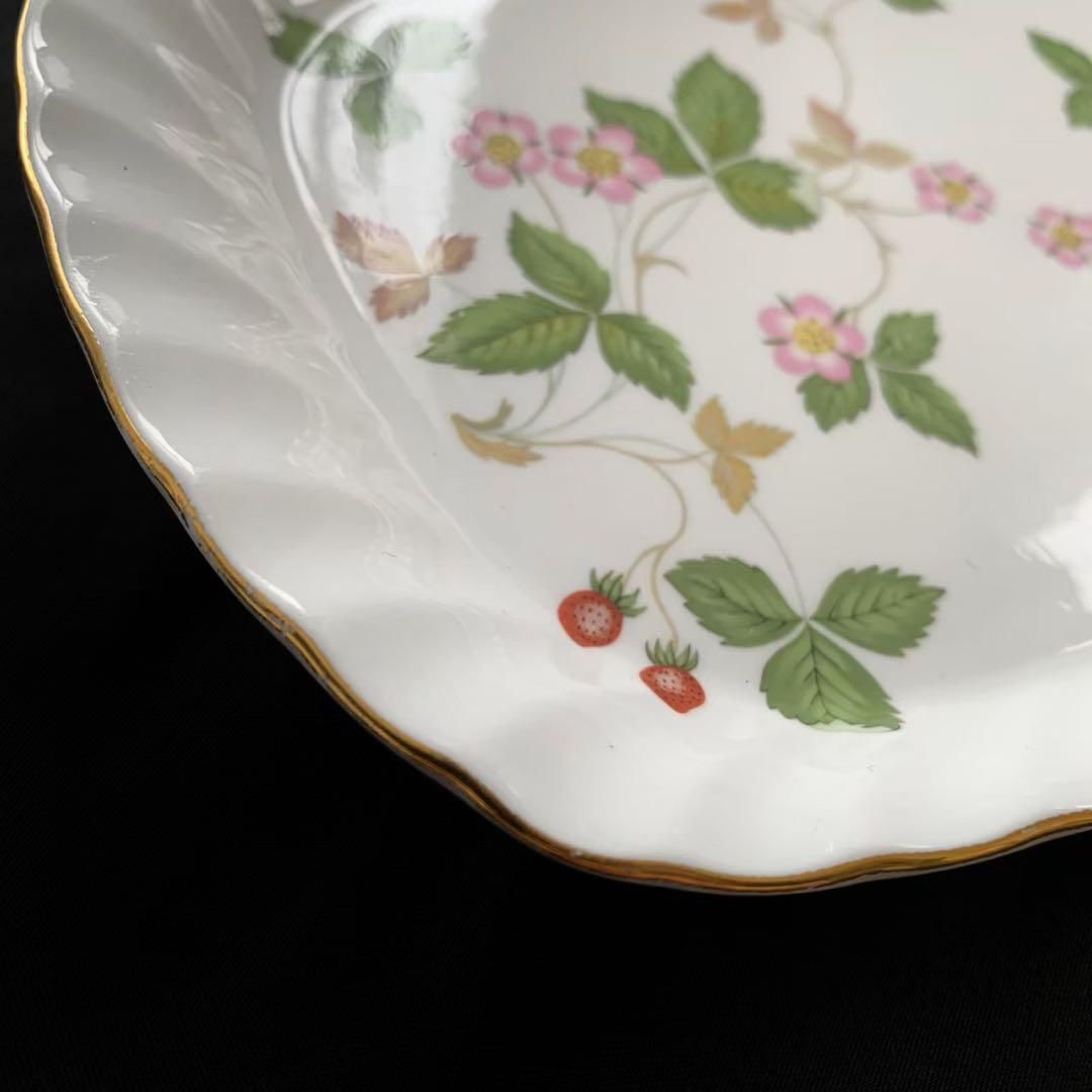 WEDGWOOD ウェッジウッド 皿 花 WILD STRAWBERRY - メルカリ