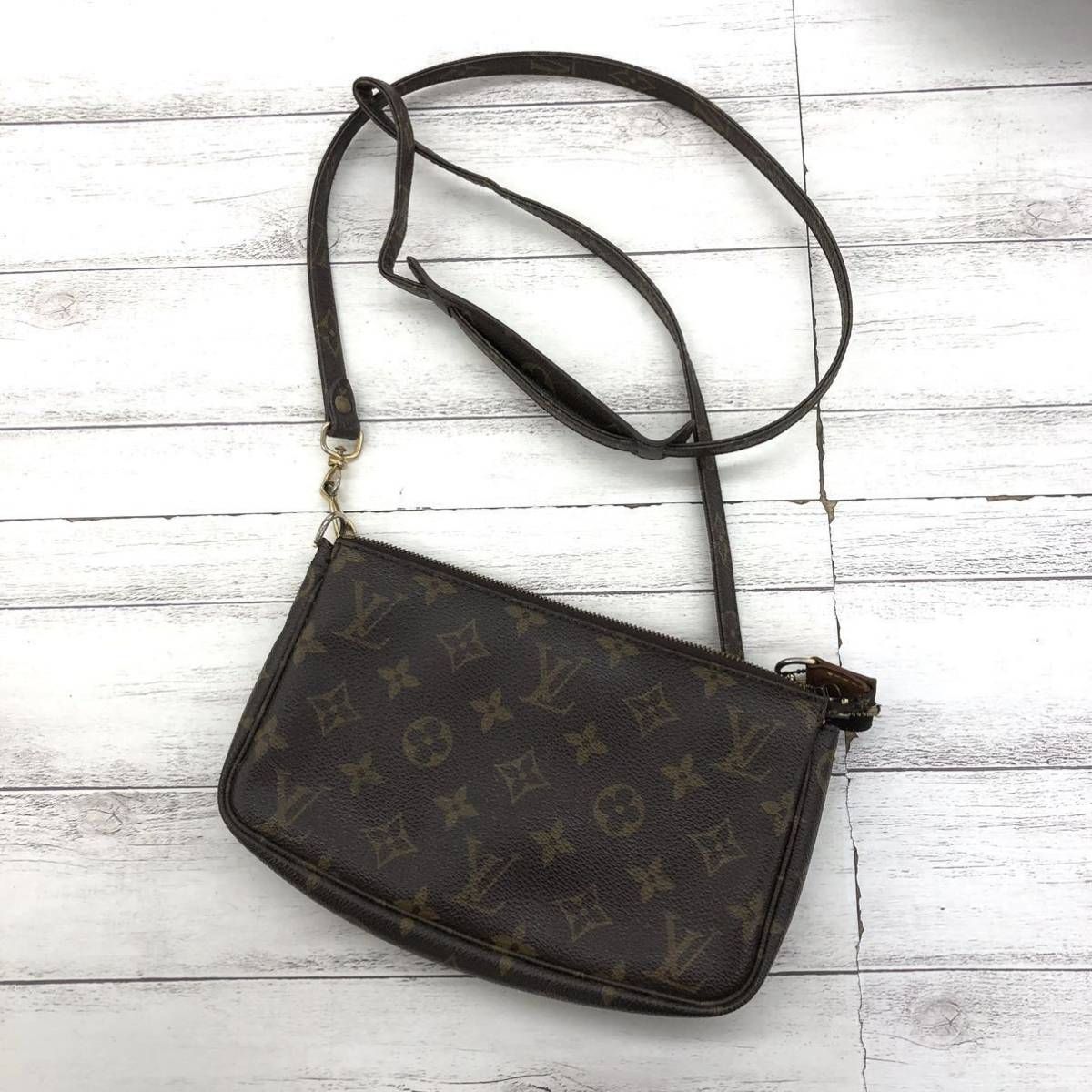 LOUIS VUITTON ショルダーバッグ ポシェット アクセソワール モノグラム PVC SD1909 M51980 USA製 紐変え有 -  メルカリ