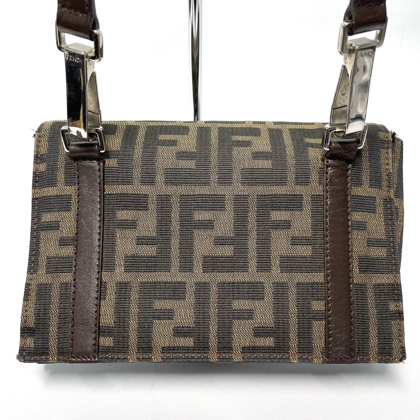 えりフェンディ　マンマバケット　キャンバス　ショルダーバッグ　ブラウン FENDI フェンディ ズッカ キャンバス マンマ バケット
