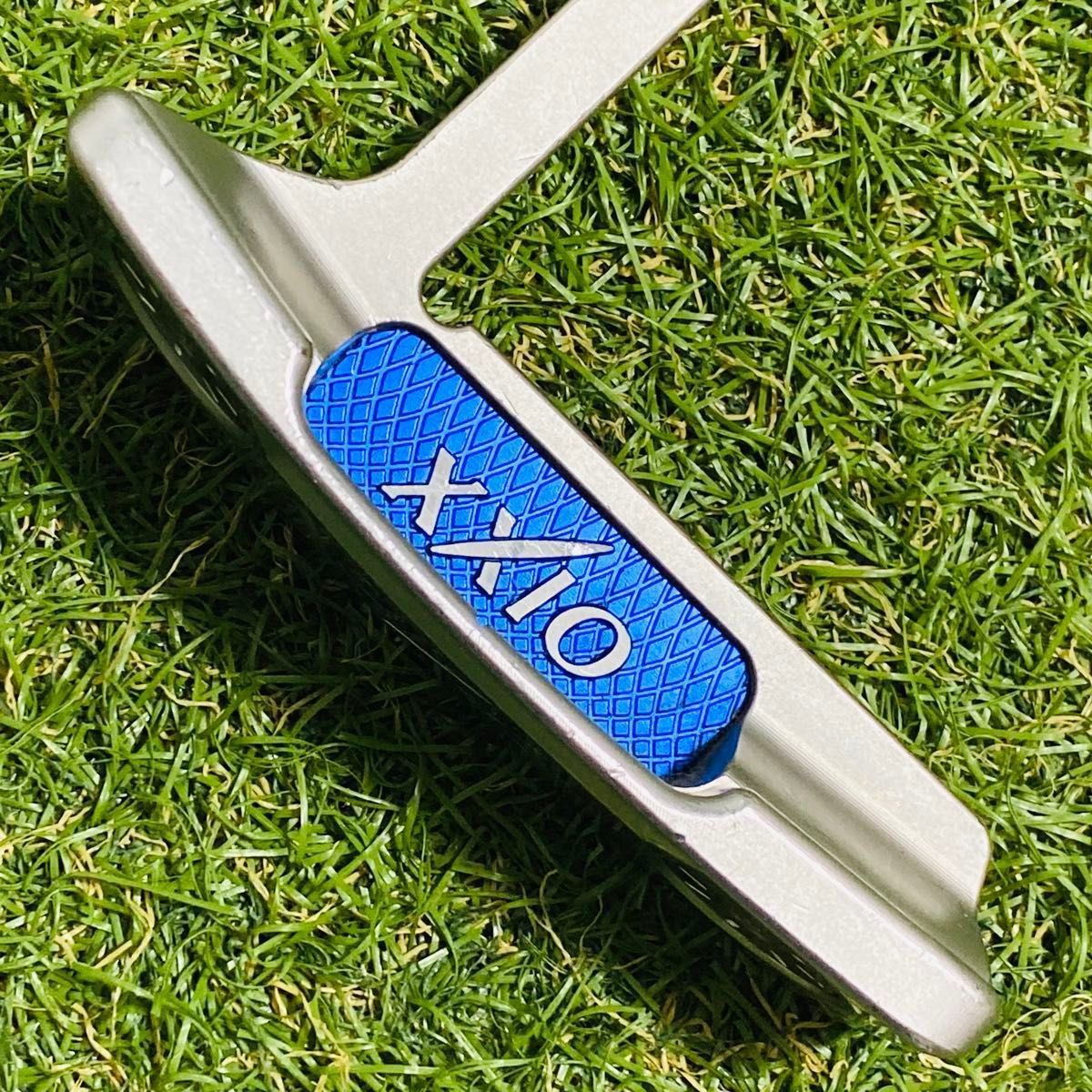 【良品】ゼクシオ 2018 FULL MILLED パター 右利き用 32インチ 良品】ゼクシオ 2018 FULL MILLED パター 右利き用 32インチ