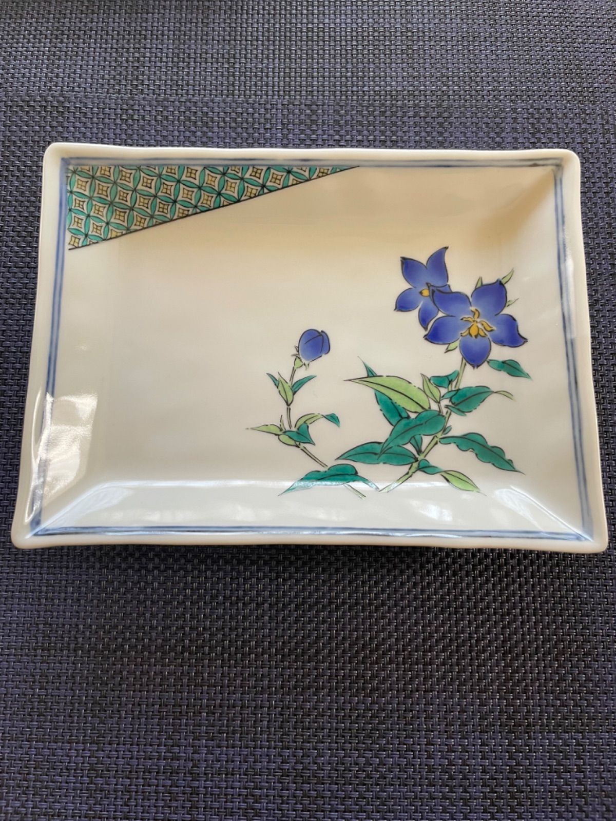 新作グッ 新品、未使用 九谷焼 陶全 絵違い長角皿 ５枚 食器 