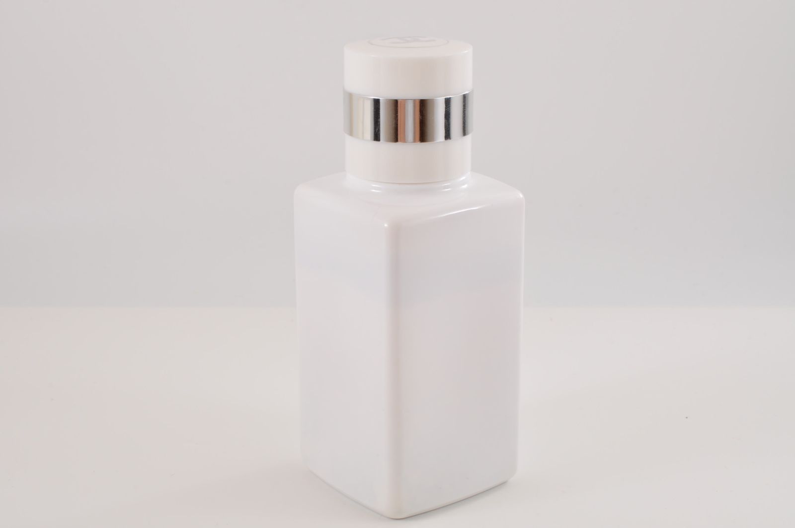 CHANEL No.19 ボディーローション