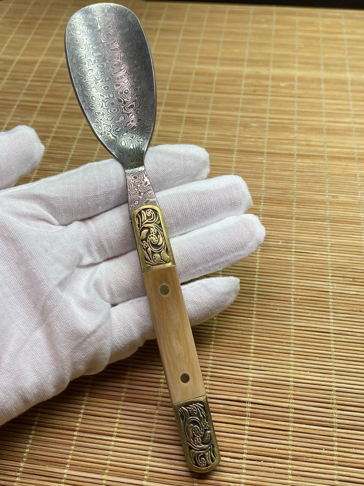 天然マンモス牙美しい手作り彫刻 ダマスカス 茶葉ナイフセット 天然マンモス牙美しい手作り彫刻 ダマスカス 茶葉ナイフセット