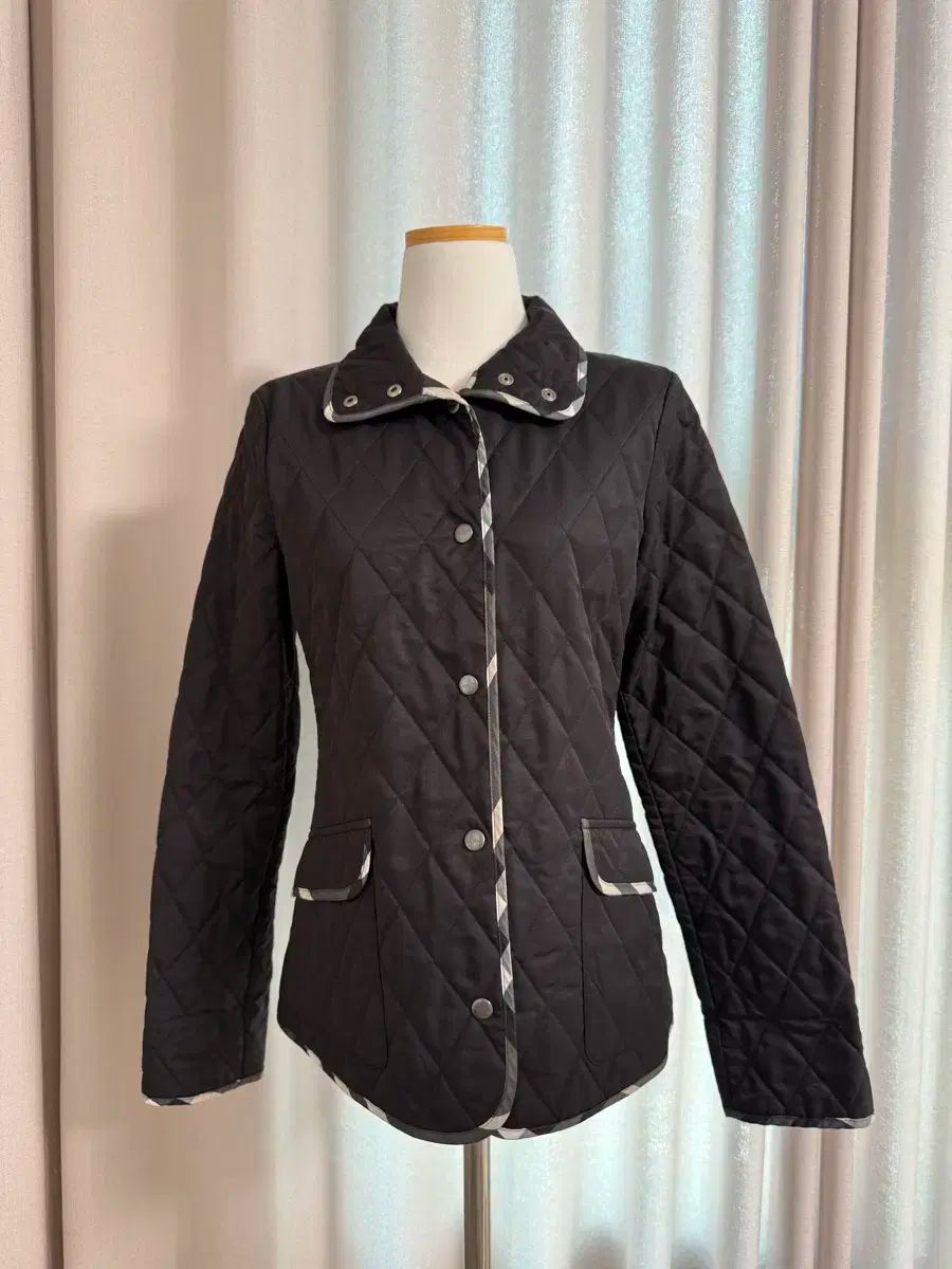 BURBERRY バーバリー 薄い 春用 ブルゾン