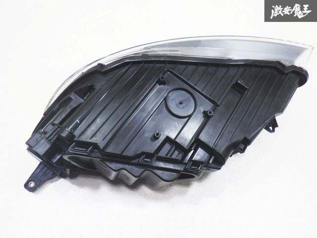 VOLVO ボルボ純正 DBA-MB4164T V40 ハロゲン ヘッドライト