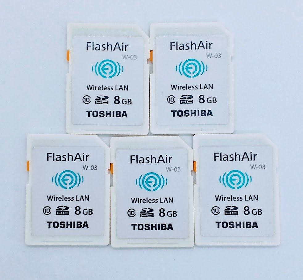 ♪TOSHIBA FlashAir W-03 8GB SDHCカード Class10 無線LAN/Wi-Fi搭載 5枚セット♪