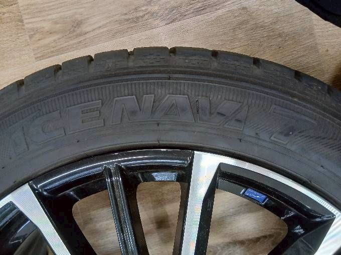 ホイール×スタッドレスタイヤ GOODYEAR