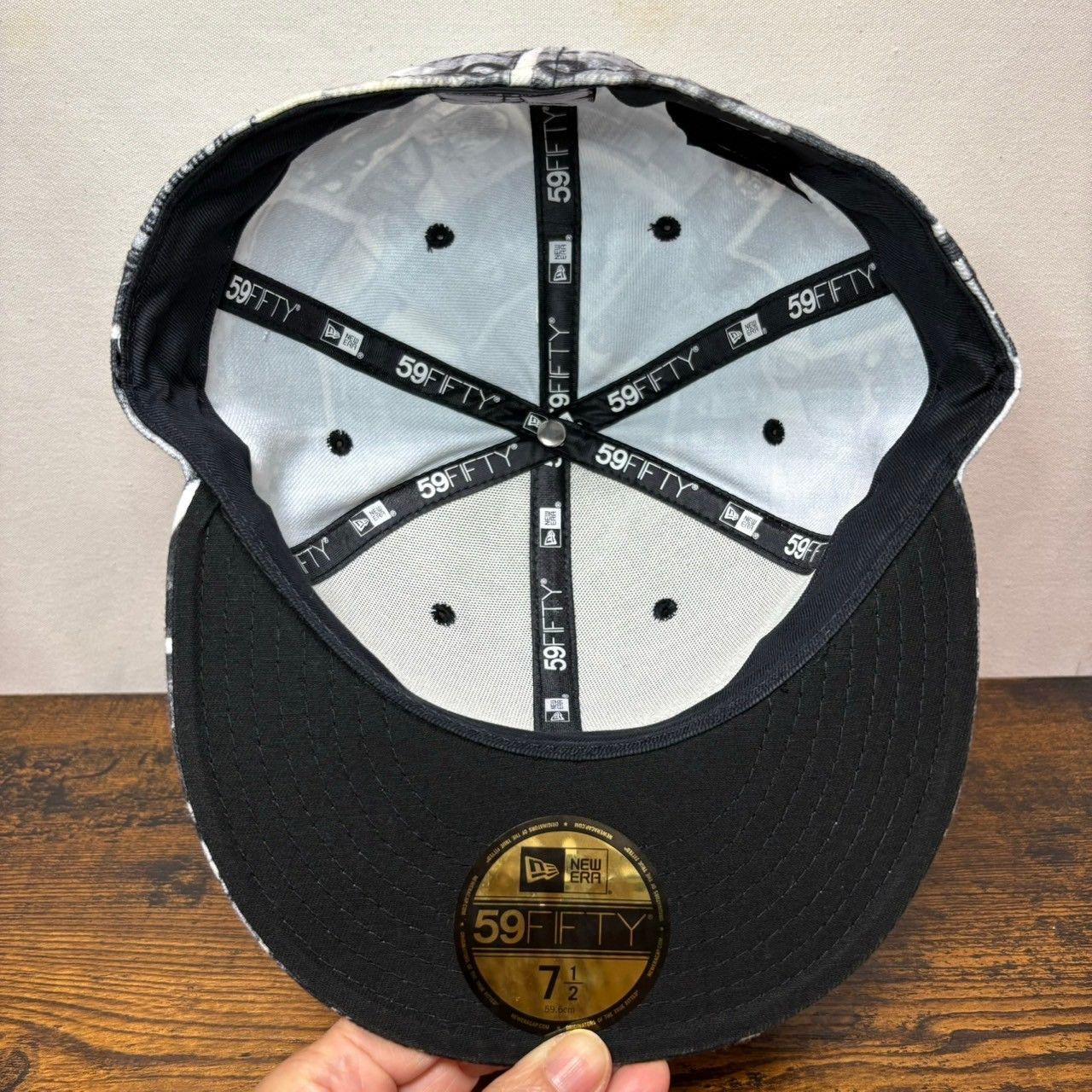 J15 ニューエラ 59fifty ＄ money マネー プリント 1670 J15 ニューエラ 59fifty ＄ money マネー プリント 1670 - メルカリ