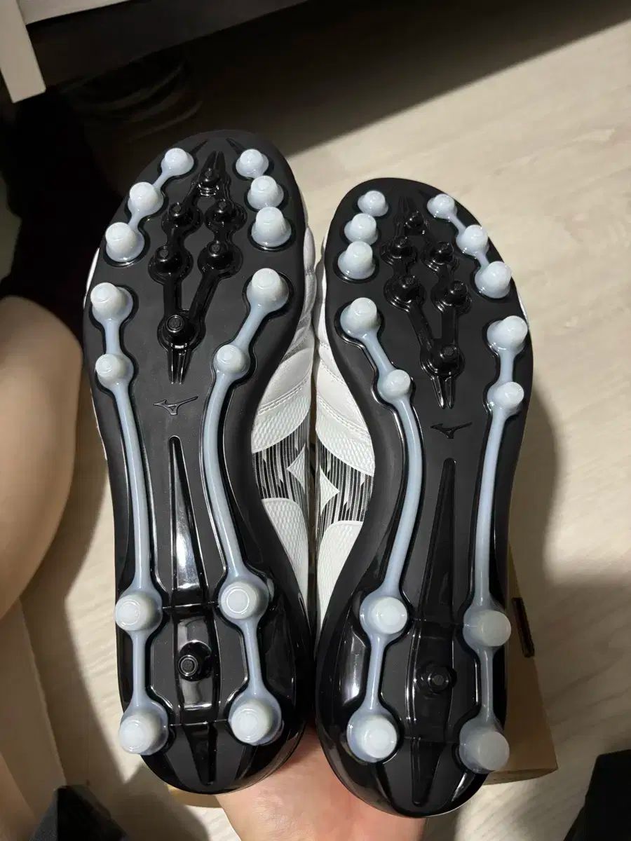 ミズノ モレリア NEO4 ベータ エリート AG サッカーシューズ 270サイズ LLC-HASEGAWATOSO_COM