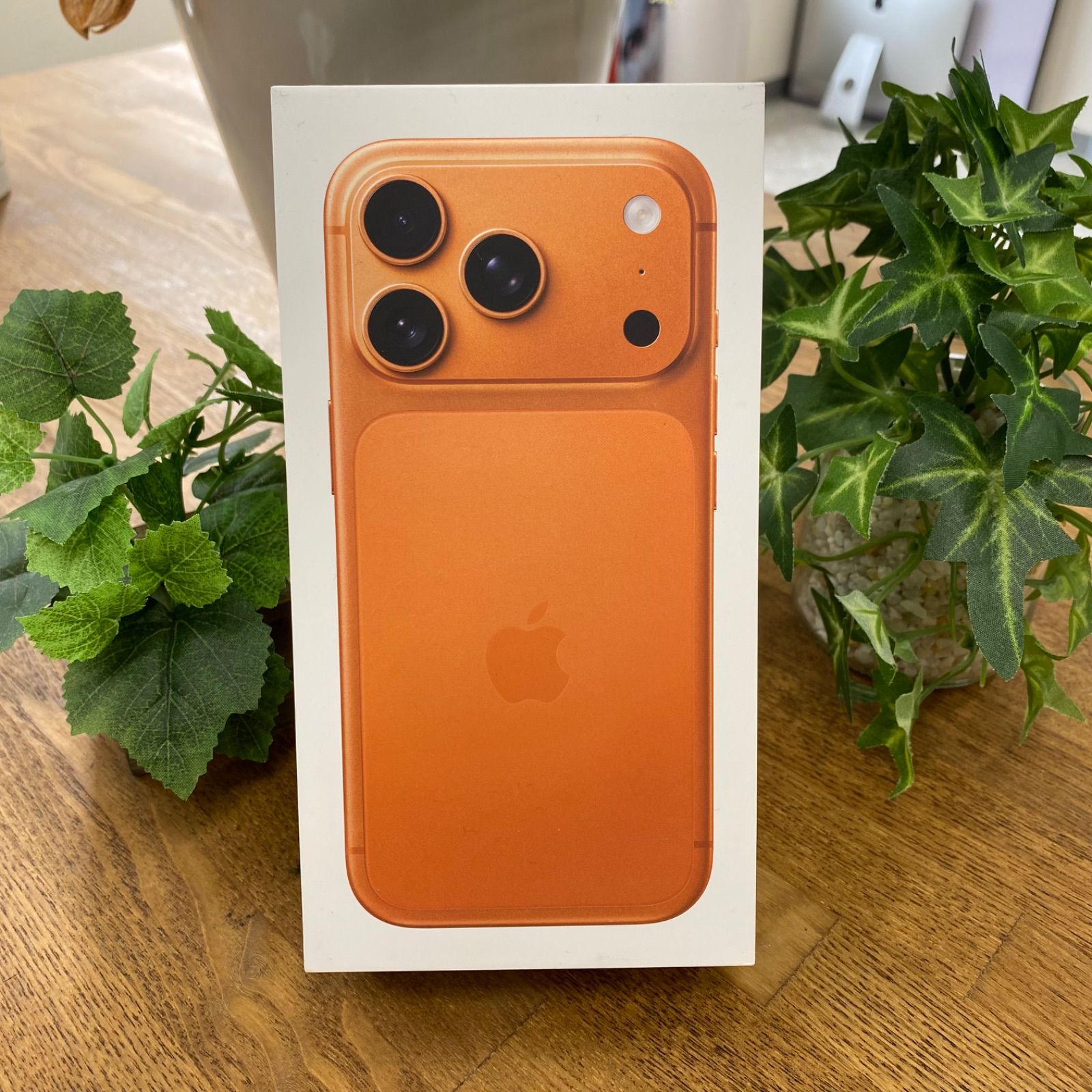 新品未開封 iPhone17 PRO 512GB コズミックオレンジ SIMフリ iPhone 17 Pro Max 512GB コズミックオレンジを購入 - Apple（日本）
