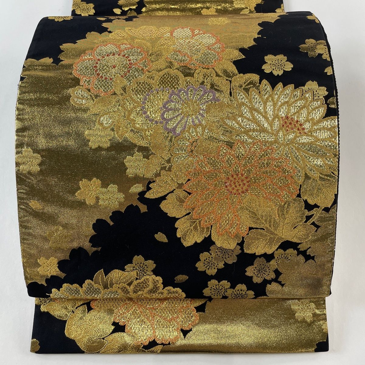 ◼️名品、渋め御色味振袖、シック、金通し地、桜紅葉紋、豪華七宝袋帯、フルセット ◼️名品、渋め御色味振袖、シック、金通し地、桜紅葉紋、豪華