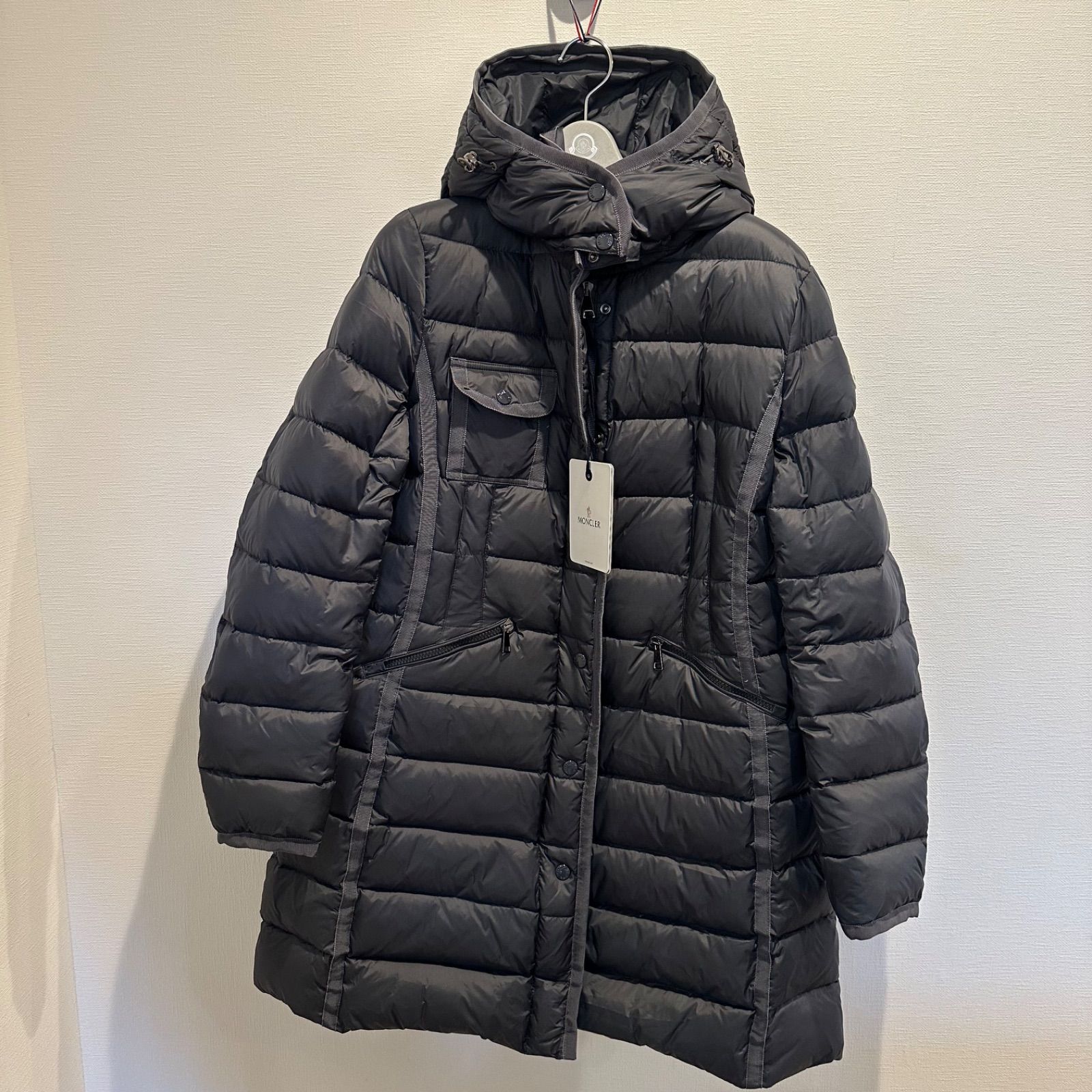 モンクレール♡エルミンヌ♡レア Moncler Hermine レアカラー グレー - メルカリ