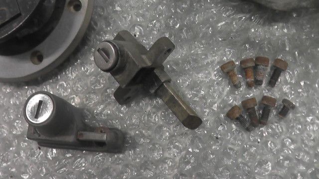 バリオス ZR250A の キーセット 鍵なし 1758866054