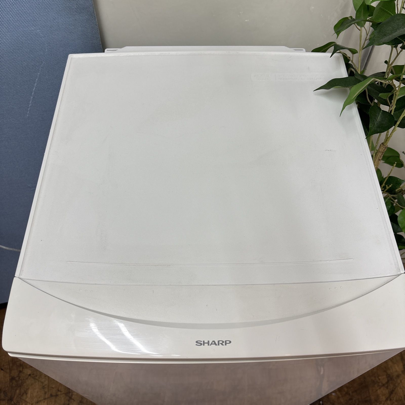 I600 ⭐ SHARP 冷蔵庫 (137L)  名古屋市近郊配送設置無料！ SHARP 中古 LA-SJ14E4KP 冷蔵庫 137L シャープ SJ-14E4-KP 2017